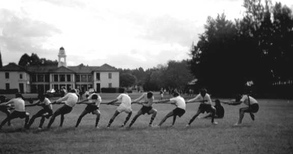 Image of Clive House Tug of War Team - 1960/1