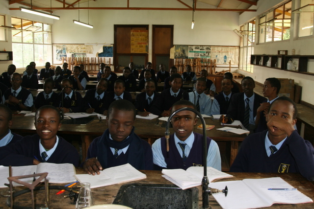 Steve Le Feuvre & Abed Malik tour of Nairobi School - 8th June 2009